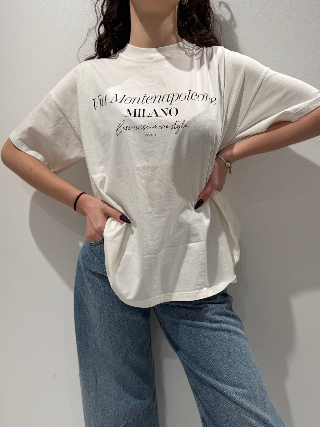 T-Shirt con Stampa "Montenapoleone"