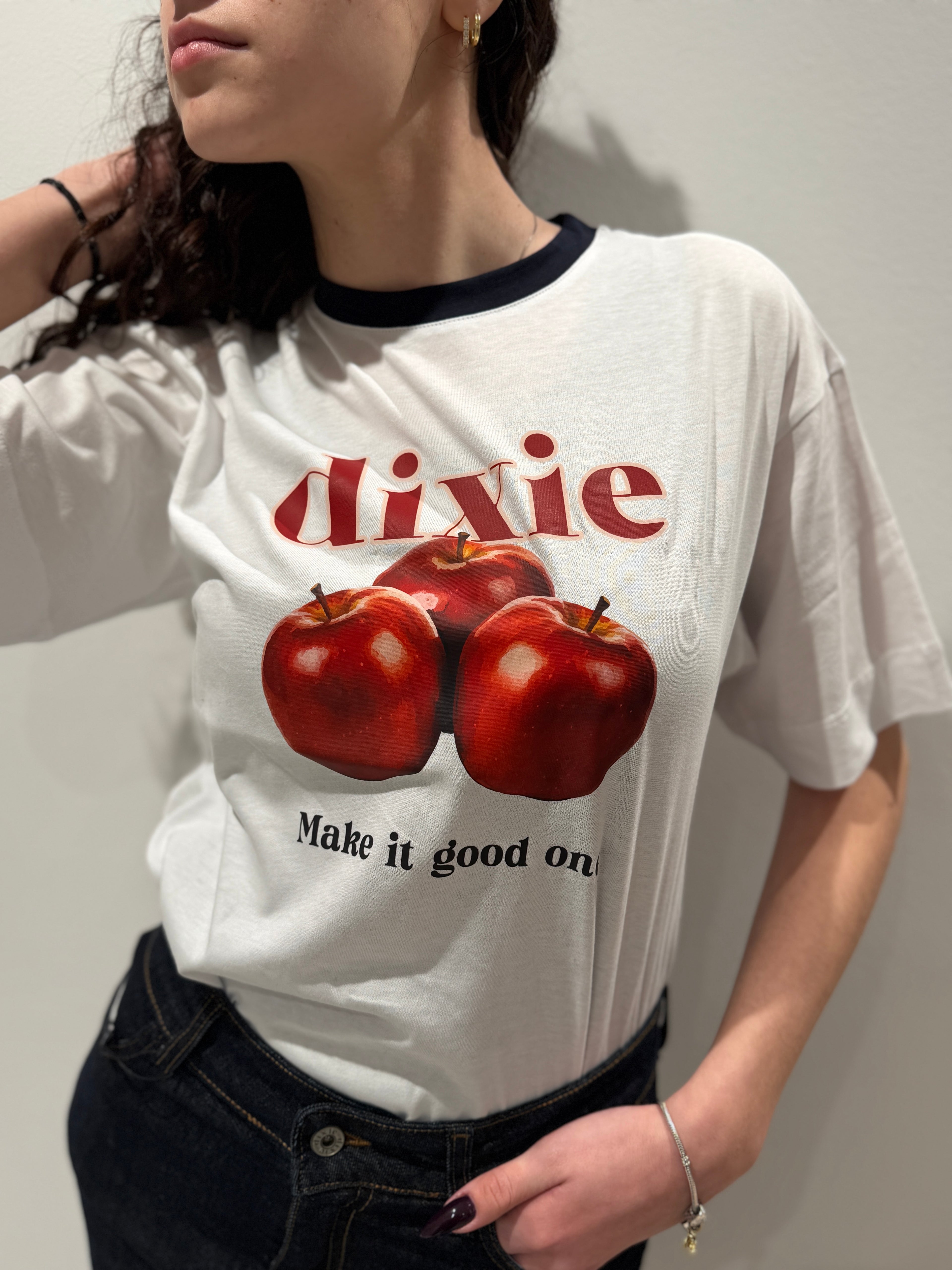 T-shirt Colletto in Contrasto