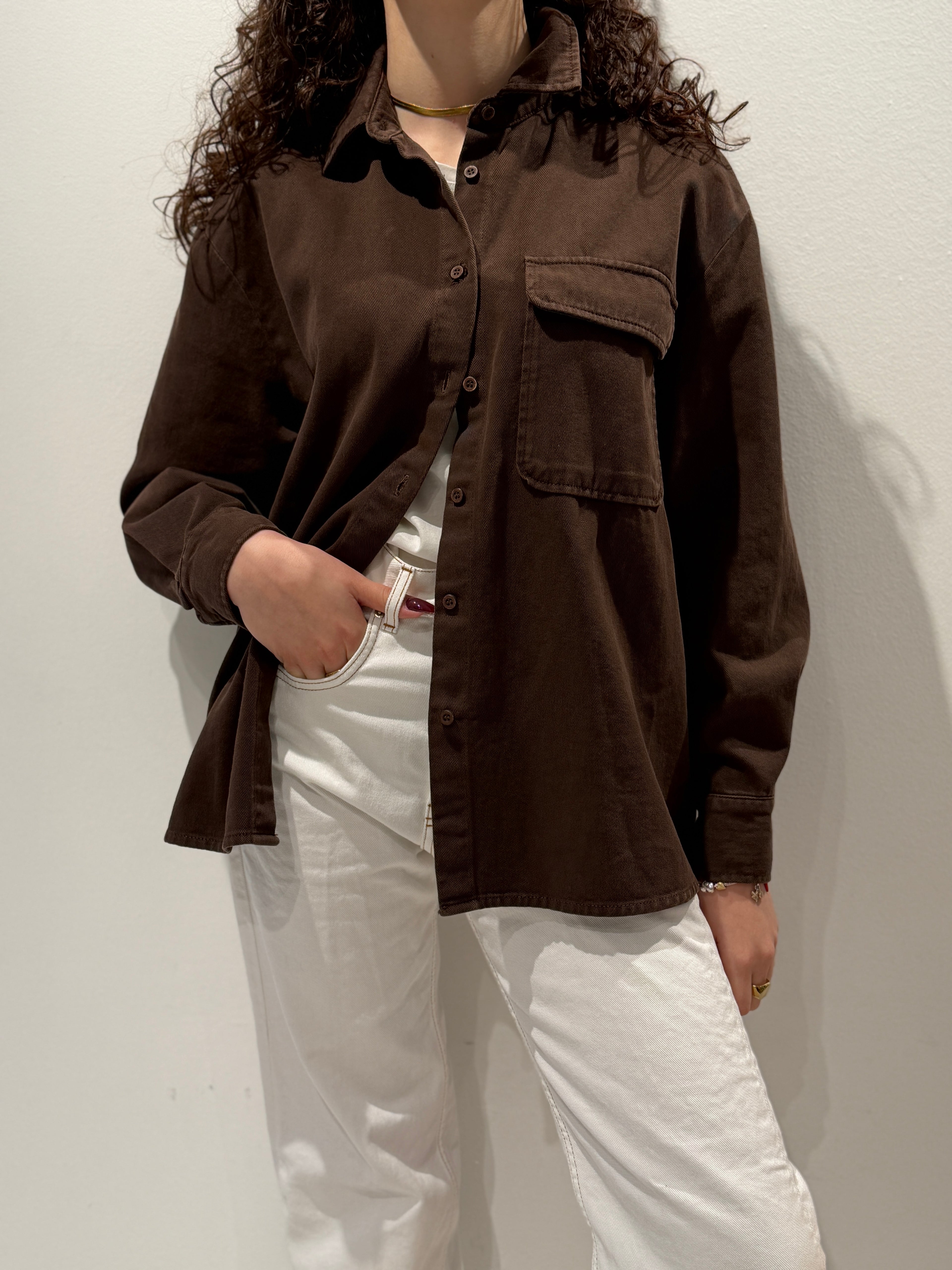 Camicia over di jeans
