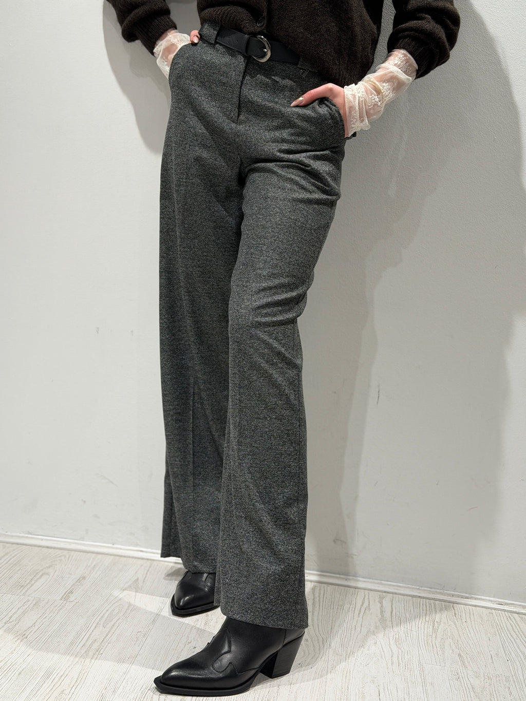 Pantalone Dritto con Cintura