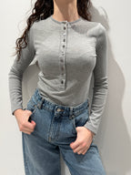 T-shirt Serafino a Costine con Bottoni