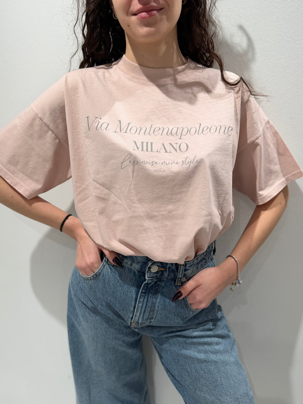 T-Shirt con Stampa "Montenapoleone"