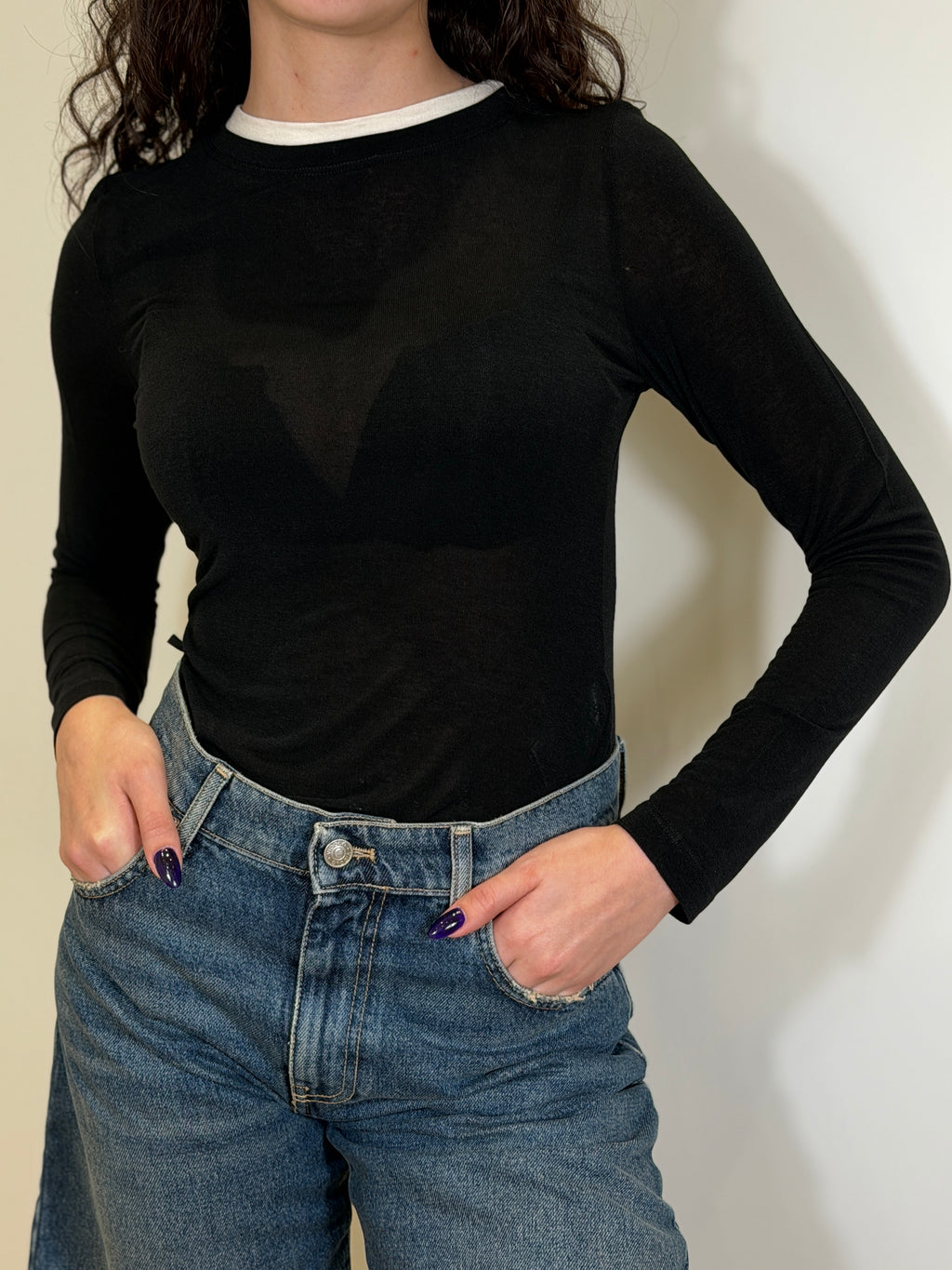 T-shirt con Collo in Contrasto