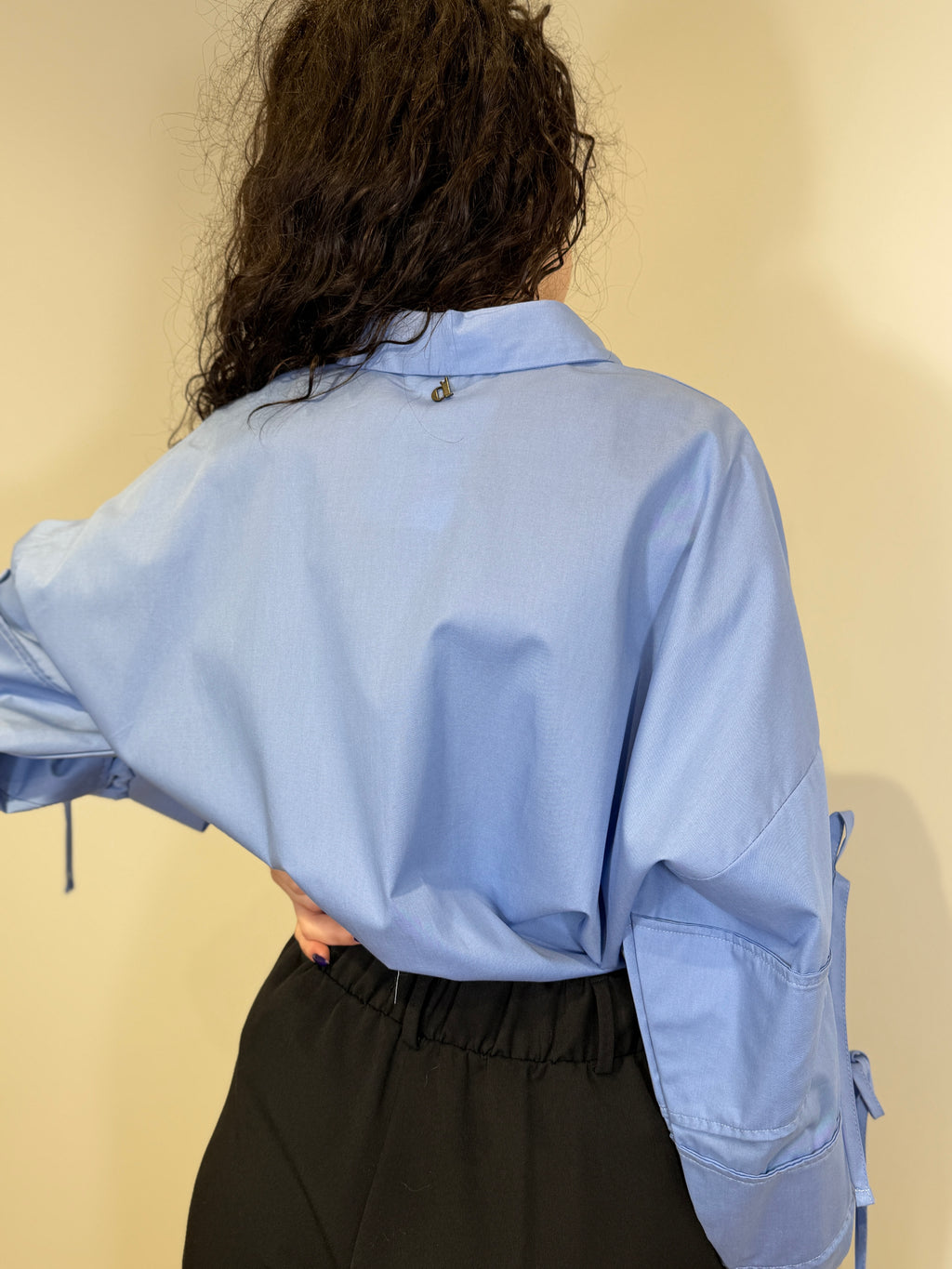 Camicia con Dettaglio Maniche