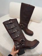 Biker in Pelle con Fibbie