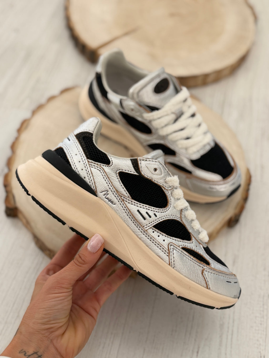 Sneaker DATE modello MUSA