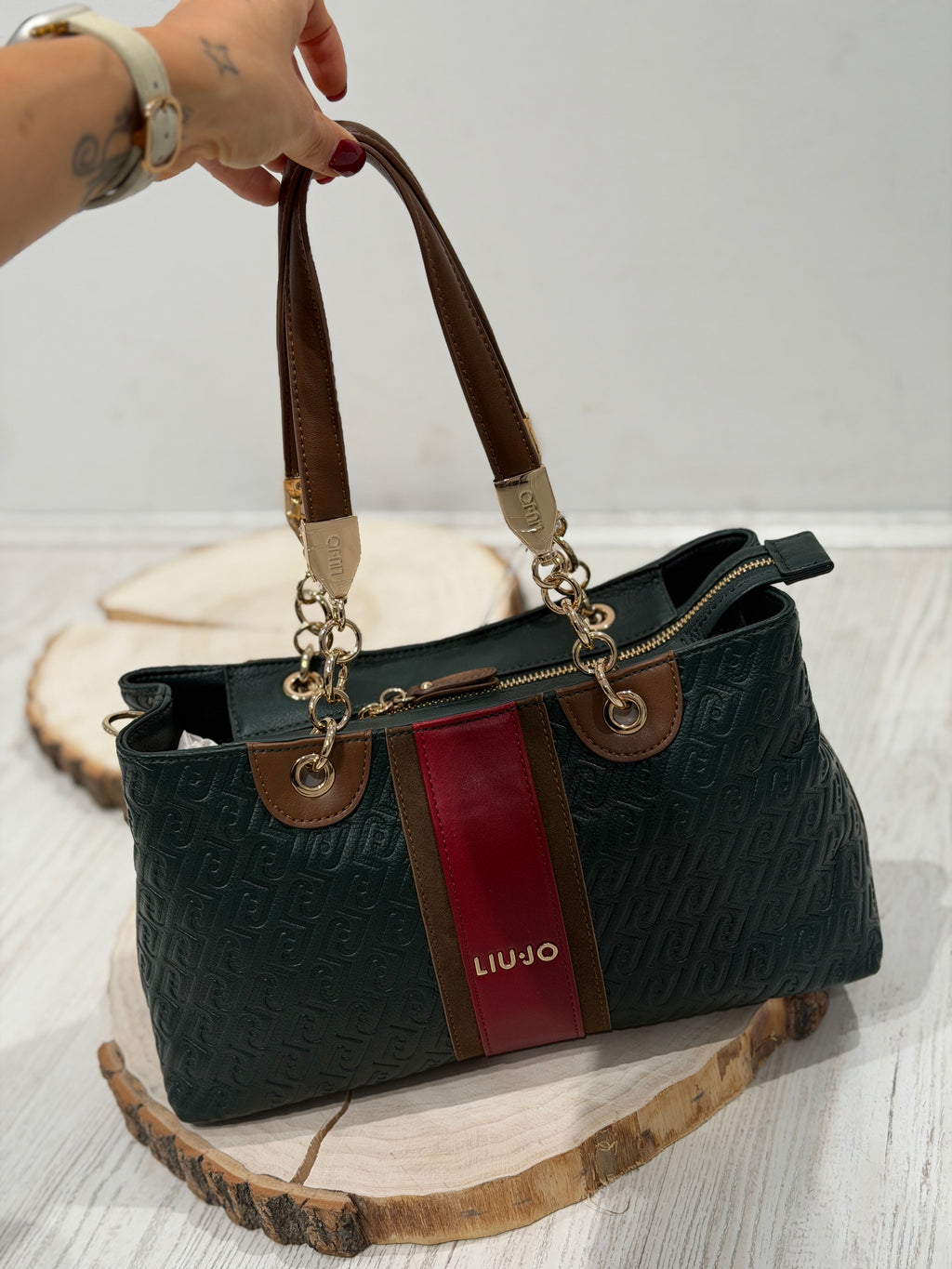 Borsa TOTE media
