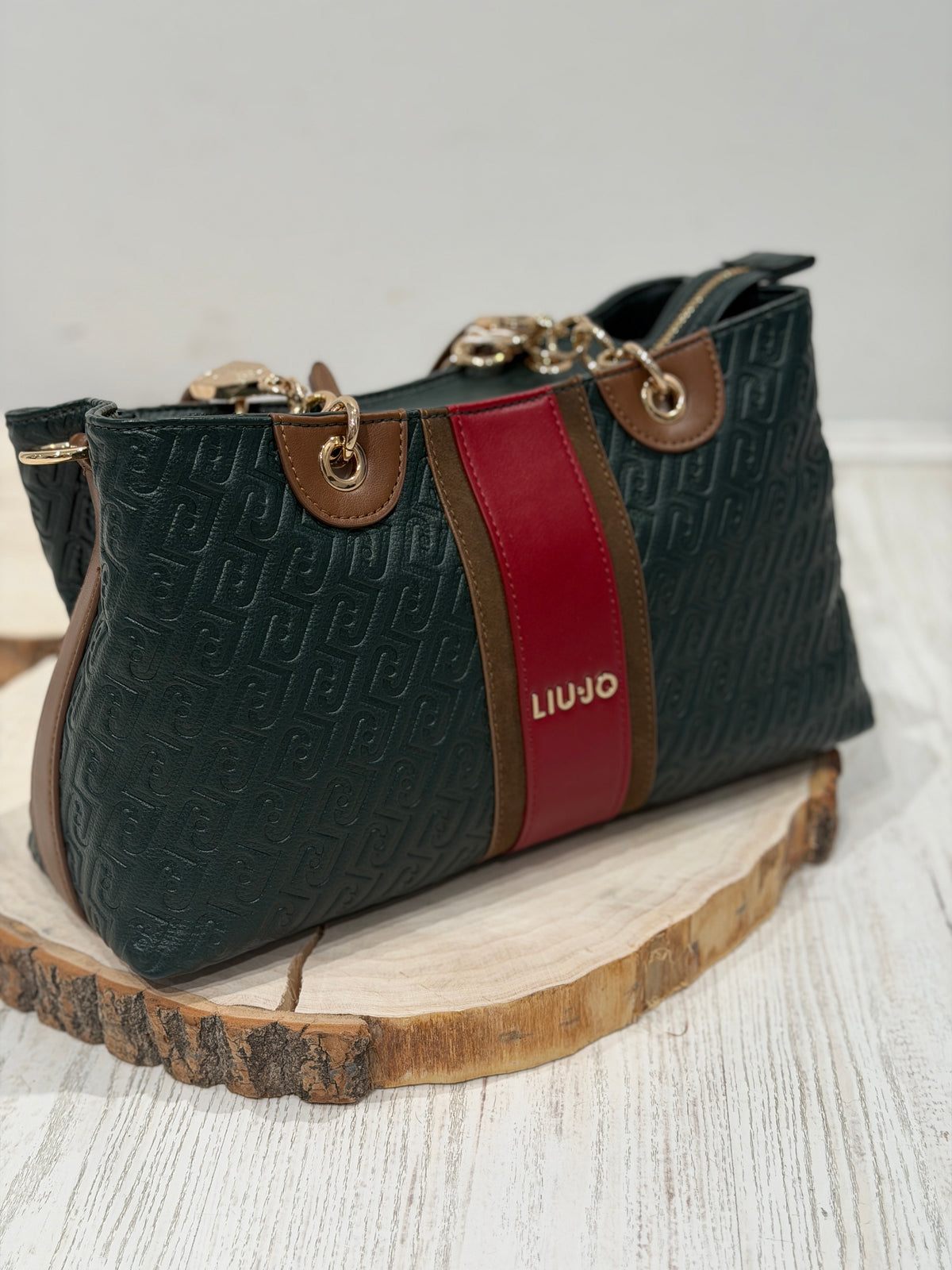 Borsa TOTE media
