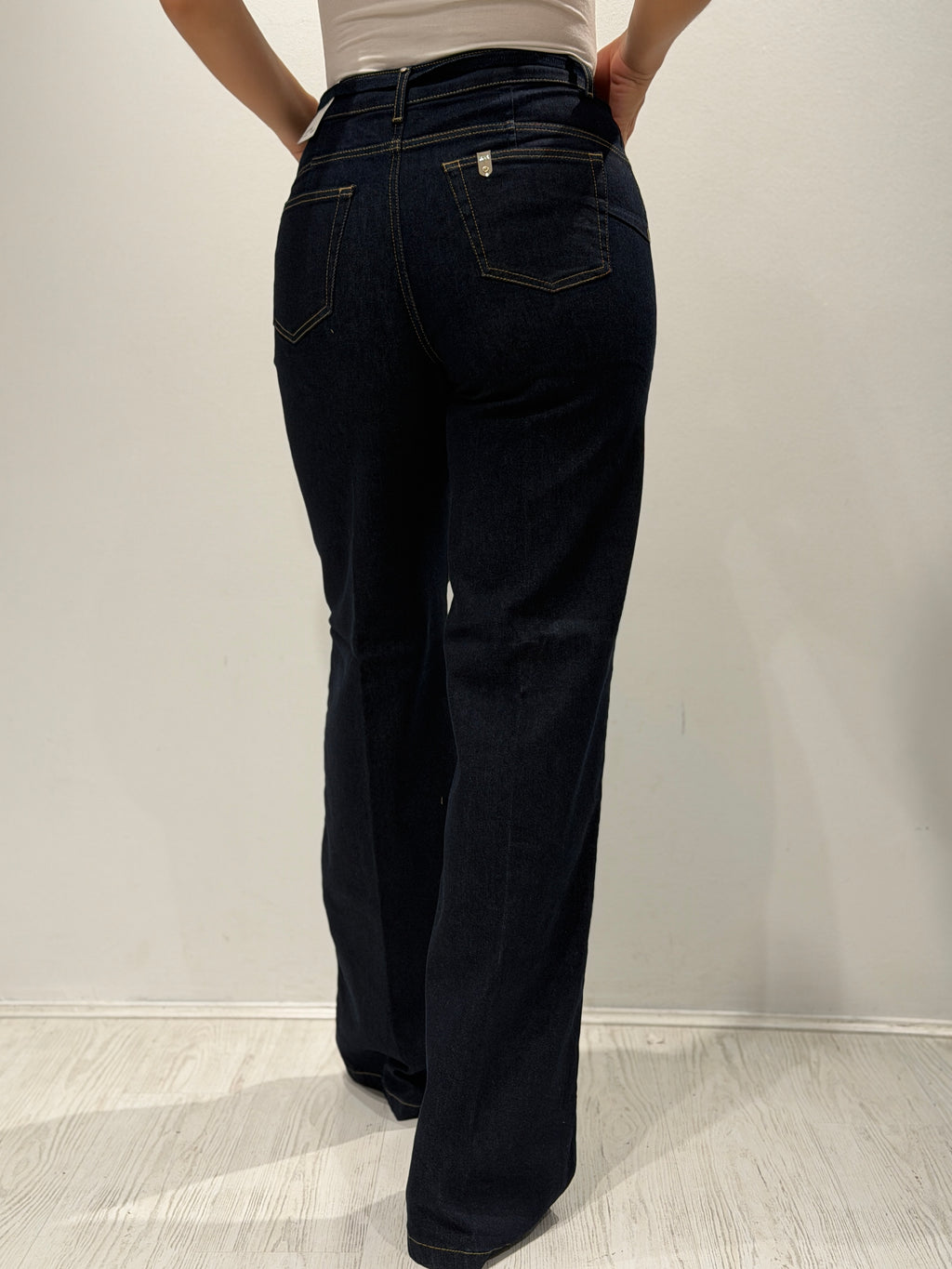 Denim flare con cintura