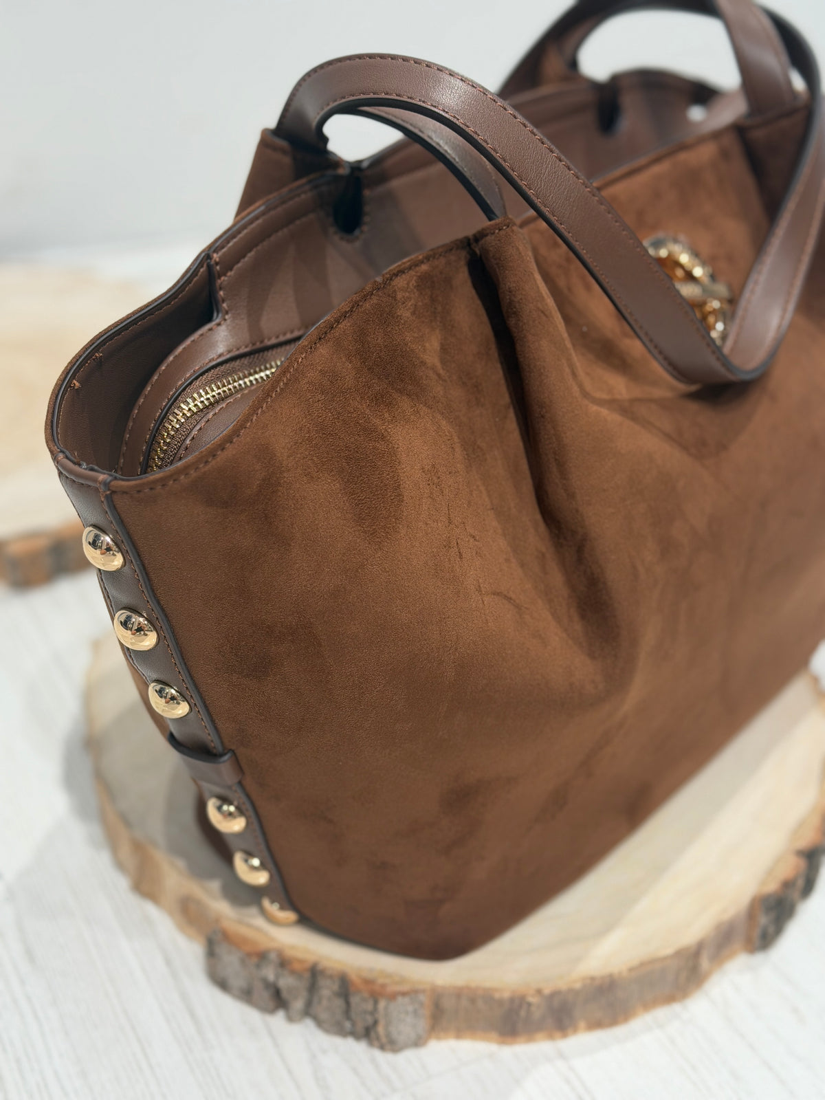 Borsa hobo grande con borchie