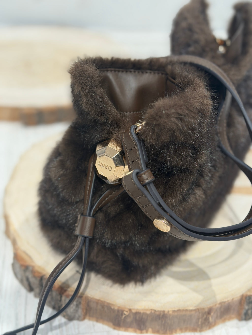 Borsa piccola in pelliccia sintetica