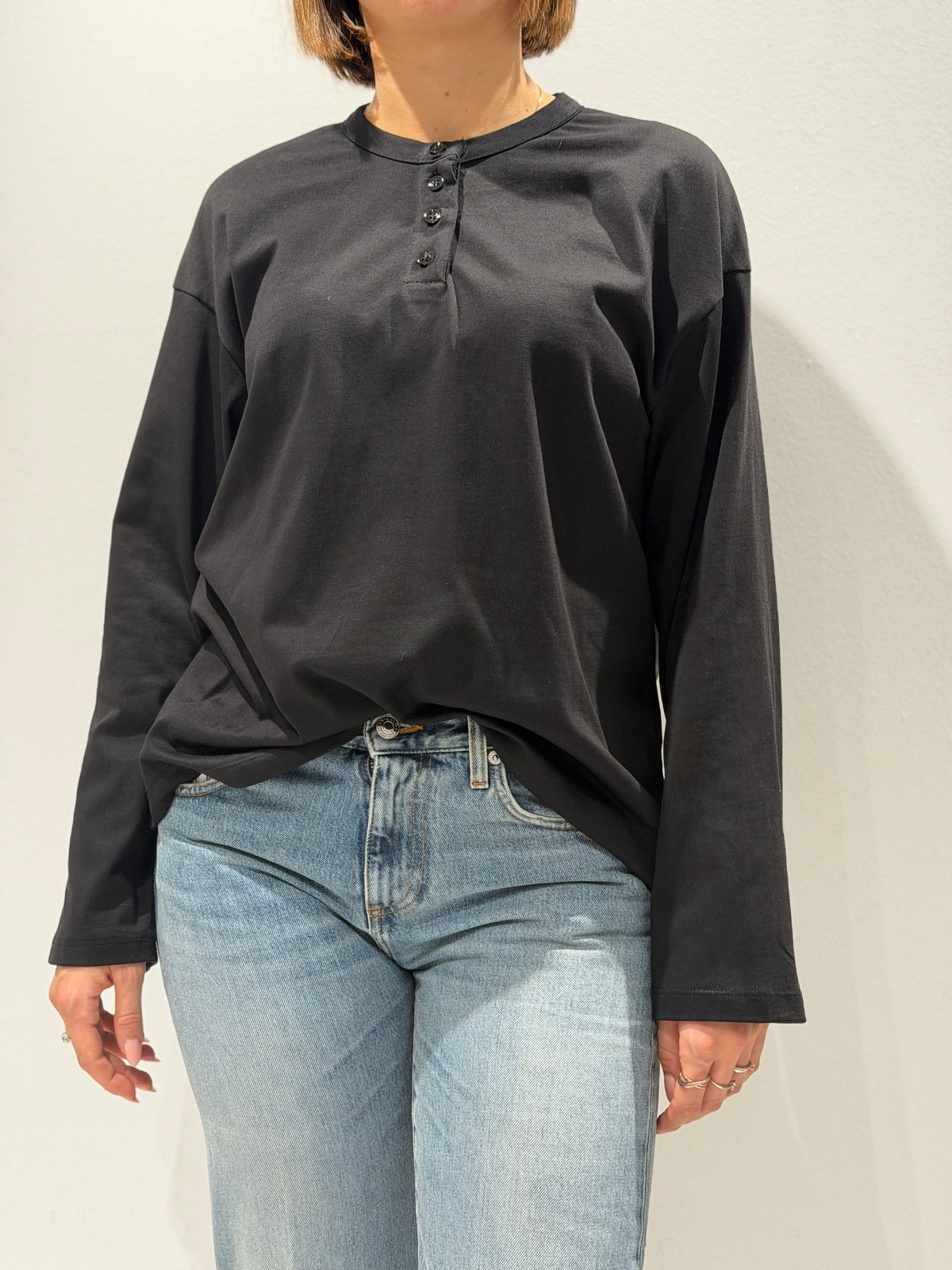 T-shirt con manica ampia