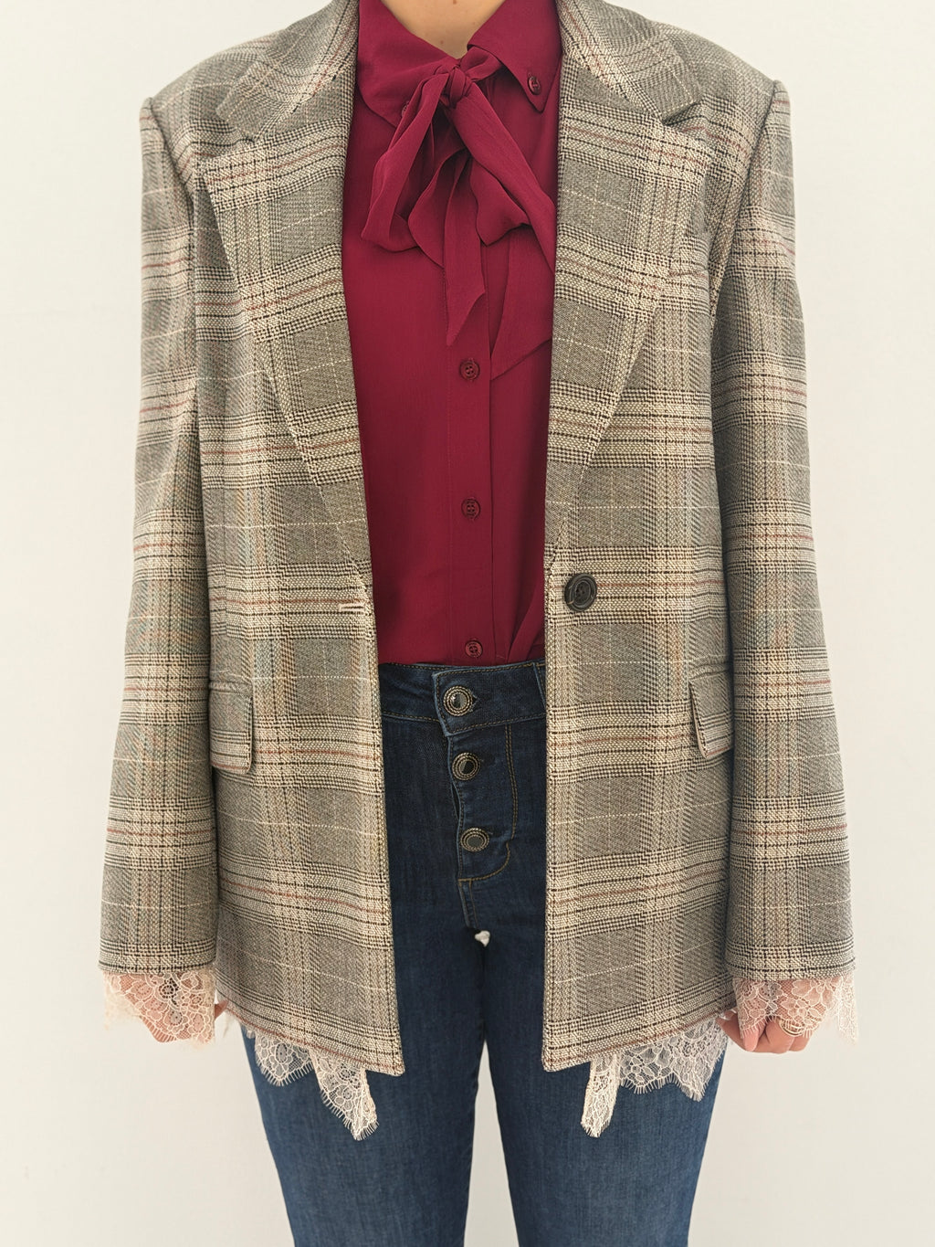 Blazer check con dettagli in pizzo